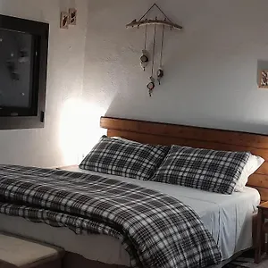 Etna Country Bed & Breakfast